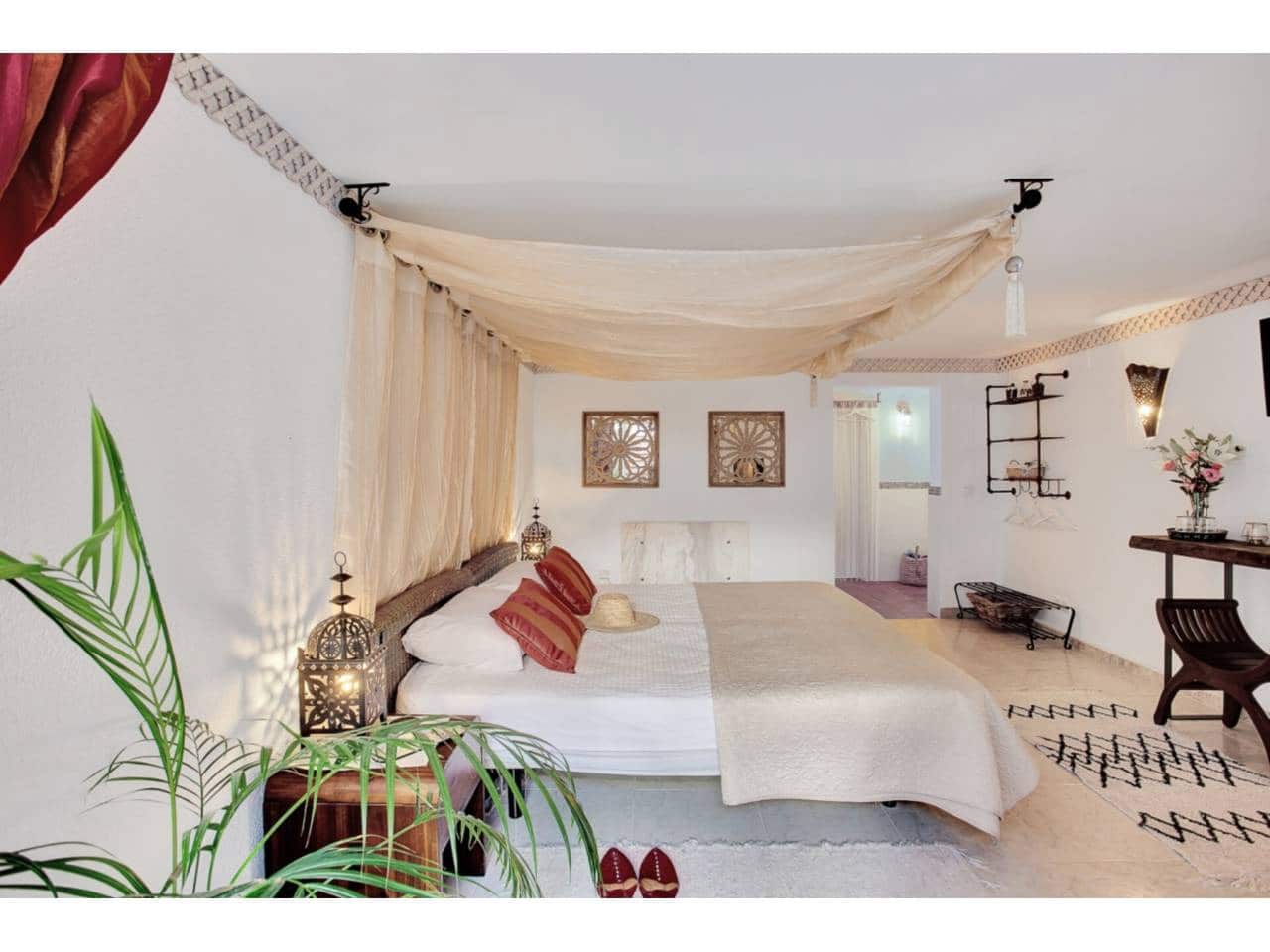 6 Zimmer Villa zu vermieten in Marbella mit Pool Garage - 7.800 € (Ref: 9395616)