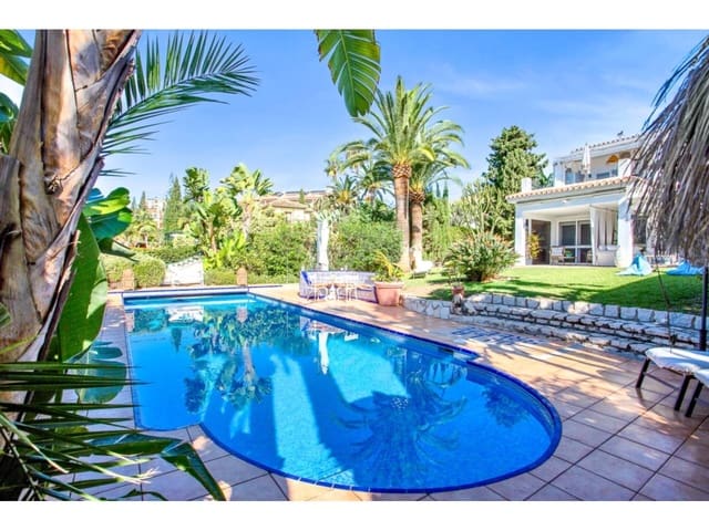 6 Zimmer Villa zu vermieten in Marbella mit Pool Garage - 7.800 € (Ref: 9395616)