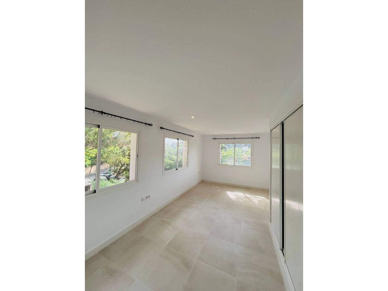 3 soverom Villa til leie i Elviria - € 2 100 (Ref: 9400441)