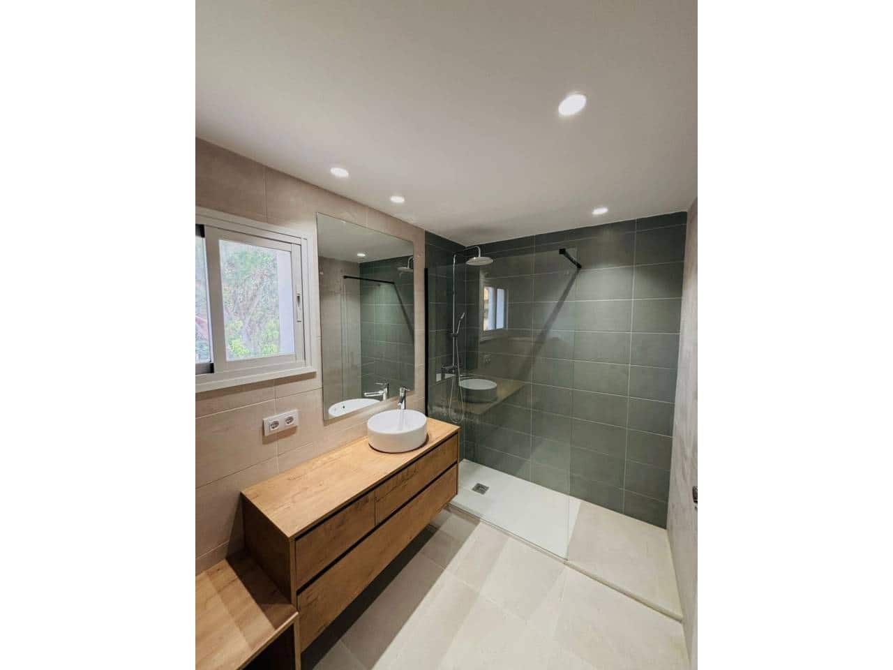 3 soverom Villa til leie i Elviria - € 2 100 (Ref: 9400441)