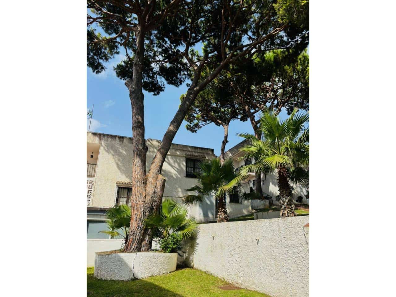 3 soverom Villa til leie i Elviria - € 2 100 (Ref: 9400441)