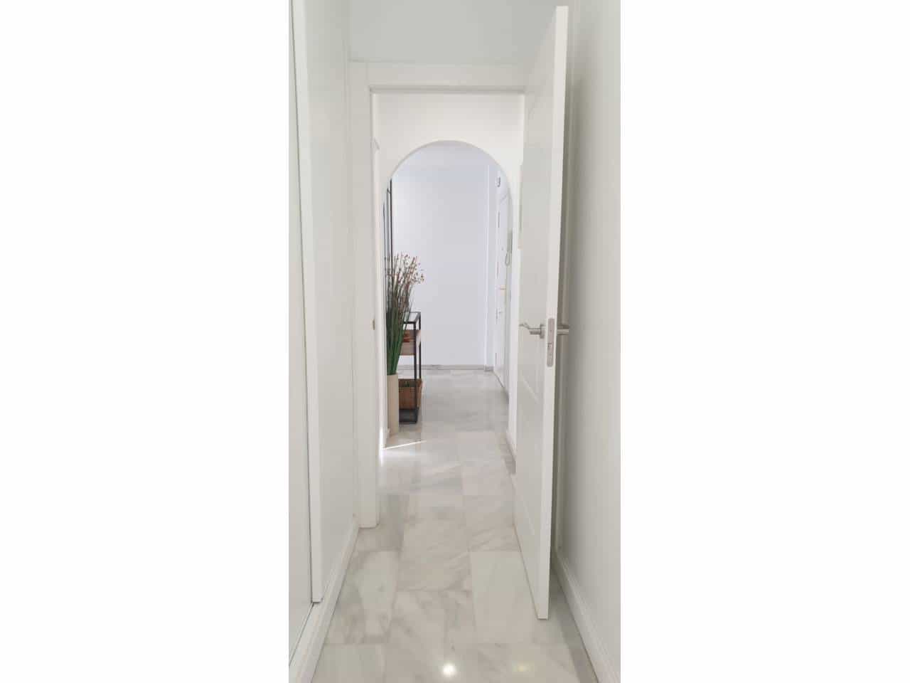 2 makuuhuone Asunto vuokrattavana paikassa Benalmadena mukana uima-altaan 
autotalli - 1 750 € (Ref: 9402950)