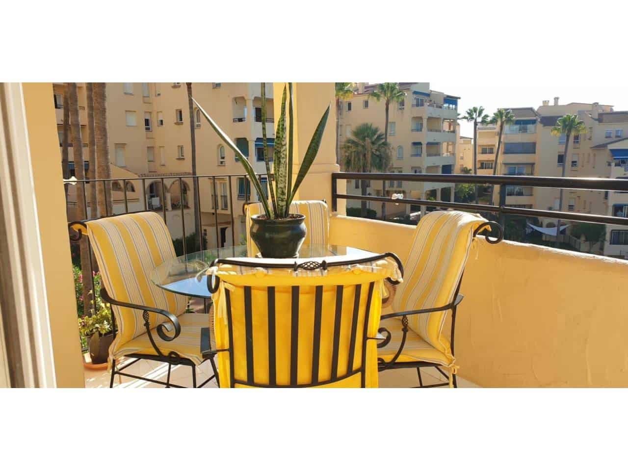 2 makuuhuone Asunto vuokrattavana paikassa Benalmadena mukana uima-altaan 
autotalli - 1 750 € (Ref: 9402950)