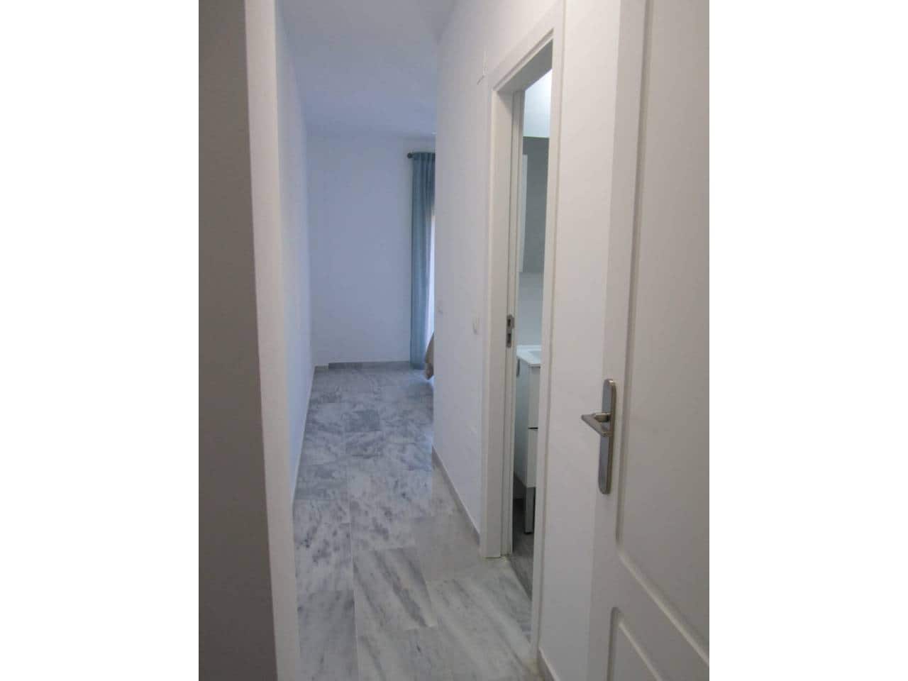 3 soveværelse Lejlighed til leje i Mijas med swimmingpool - € 1.400 (Ref: 9402952)