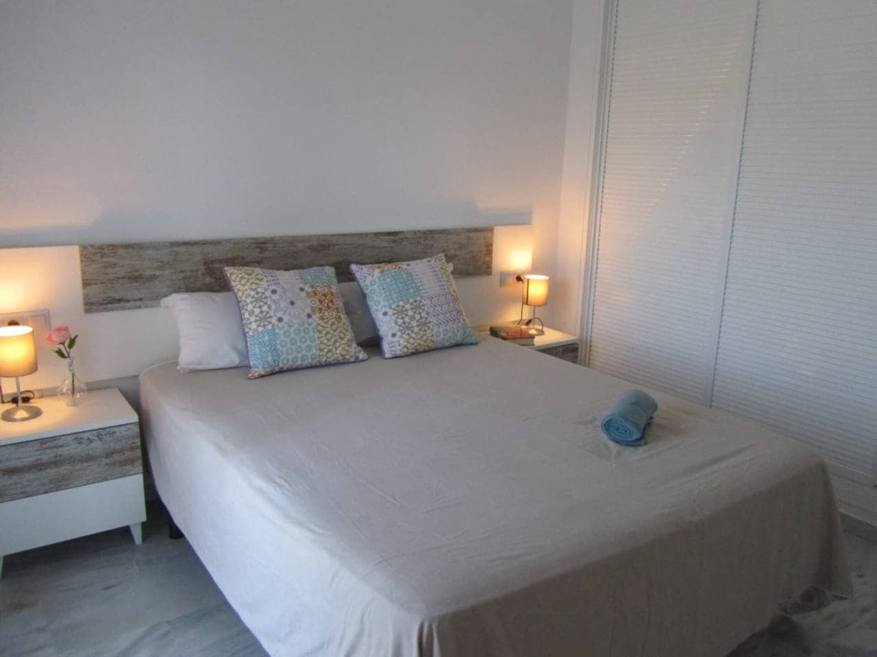 3 soveværelse Lejlighed til leje i Mijas med swimmingpool - € 1.400 (Ref: 9402952)