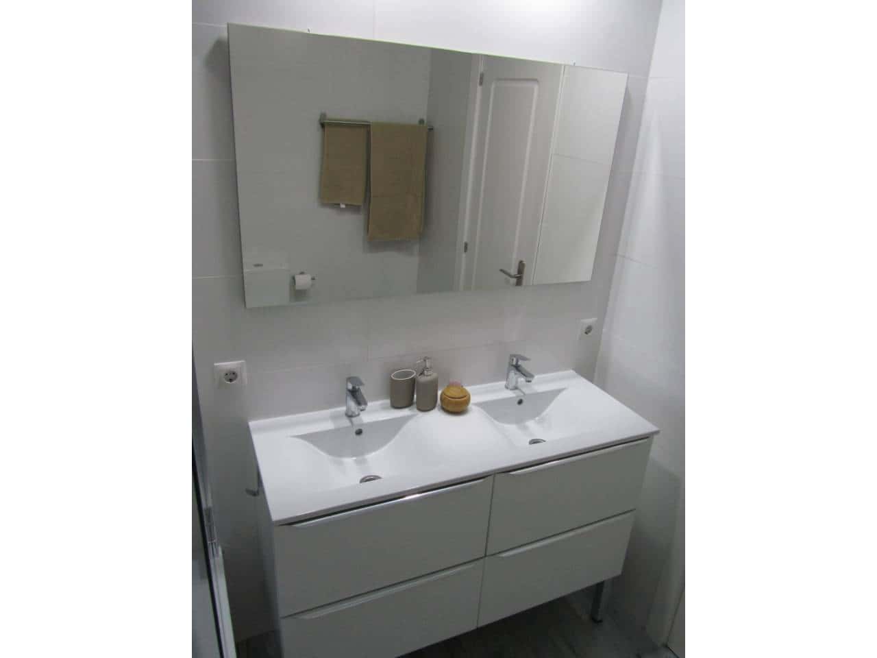 3 soveværelse Lejlighed til leje i Mijas med swimmingpool - € 1.400 (Ref: 9402952)