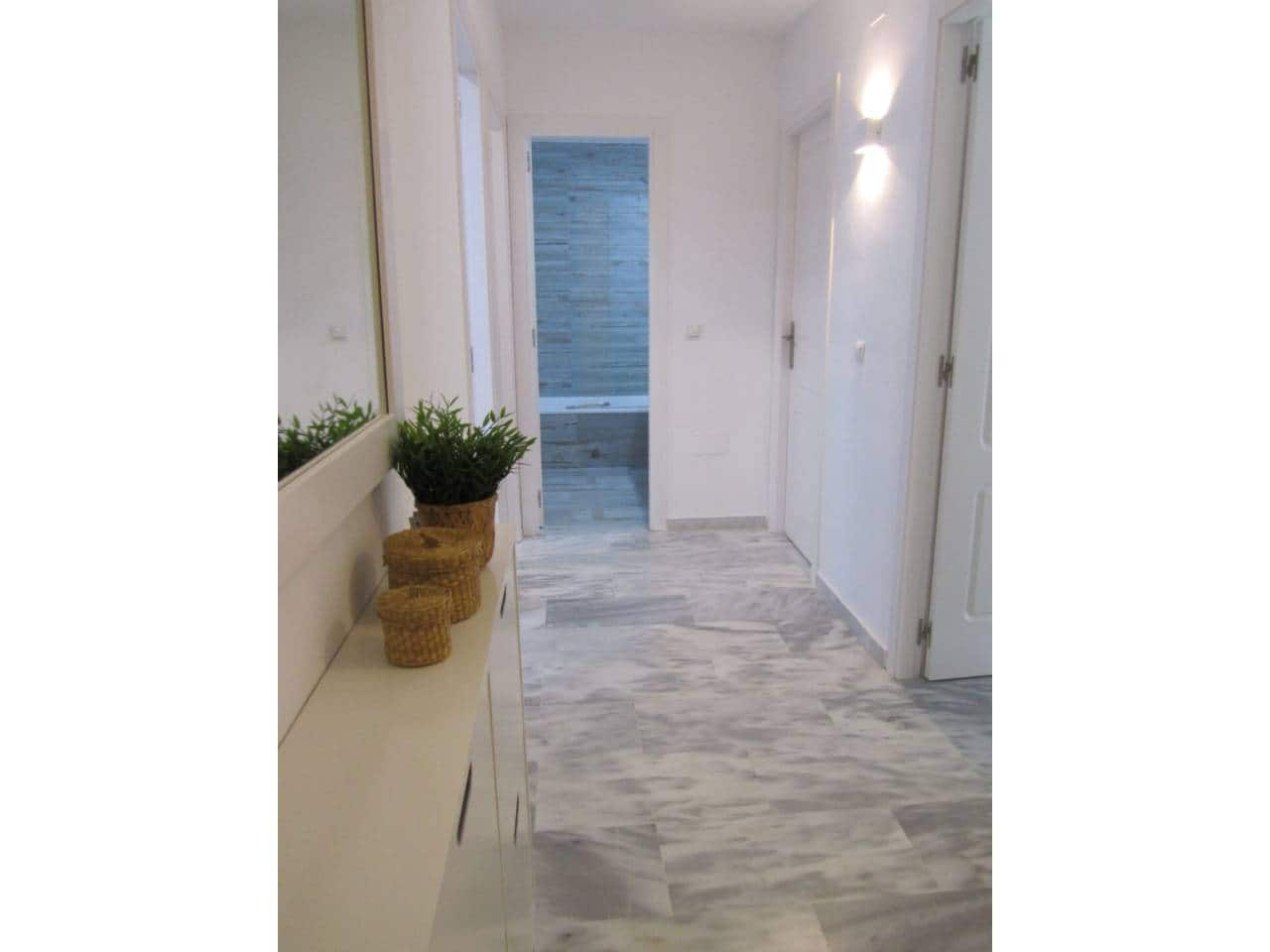 3 soveværelse Lejlighed til leje i Mijas med swimmingpool - € 1.400 (Ref: 9402952)