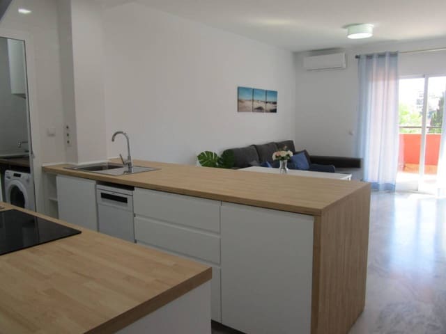 3 soveværelse Lejlighed til leje i Mijas med swimmingpool - € 1.400 (Ref: 9402952)