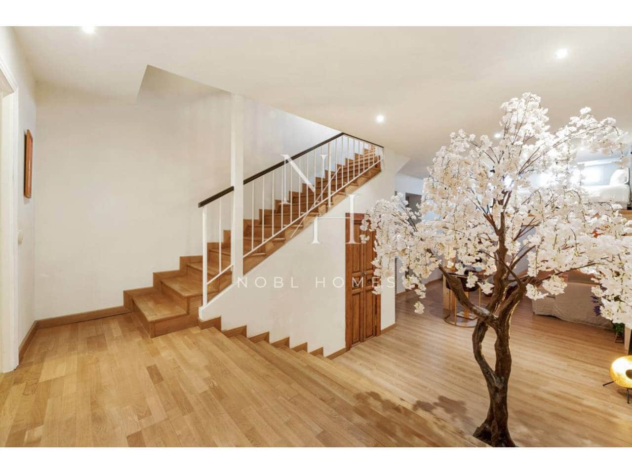 3 makuuhuone Rivitalo vuokrattavana paikassa Marbella mukana uima-altaan 
autotalli - 3 300 € (Ref: 9413650)