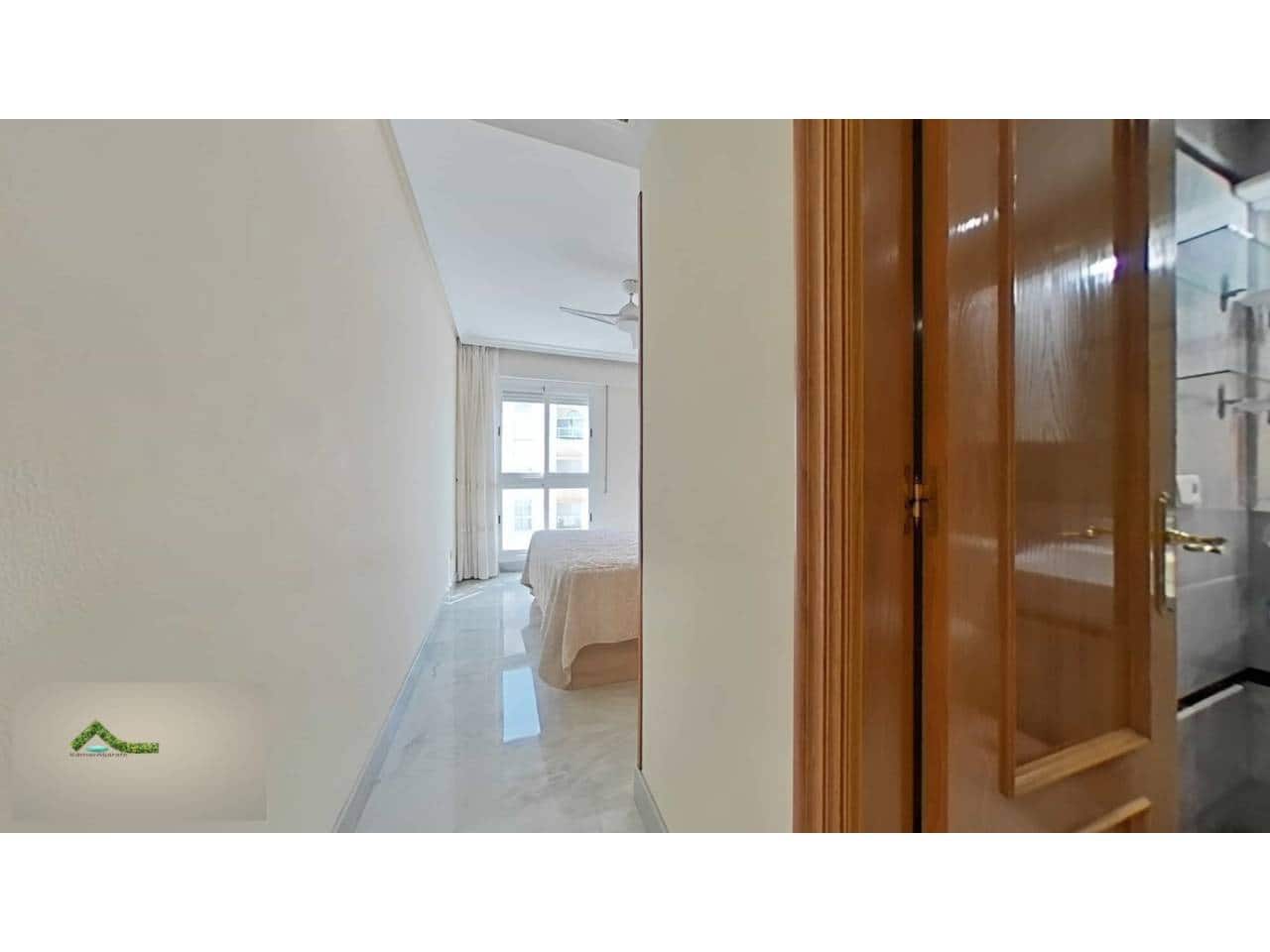 3 sypialnia Mieszkanie do wynajęcia w Marbella z basenem garażem - 2 400 € (Ref: 9421922)