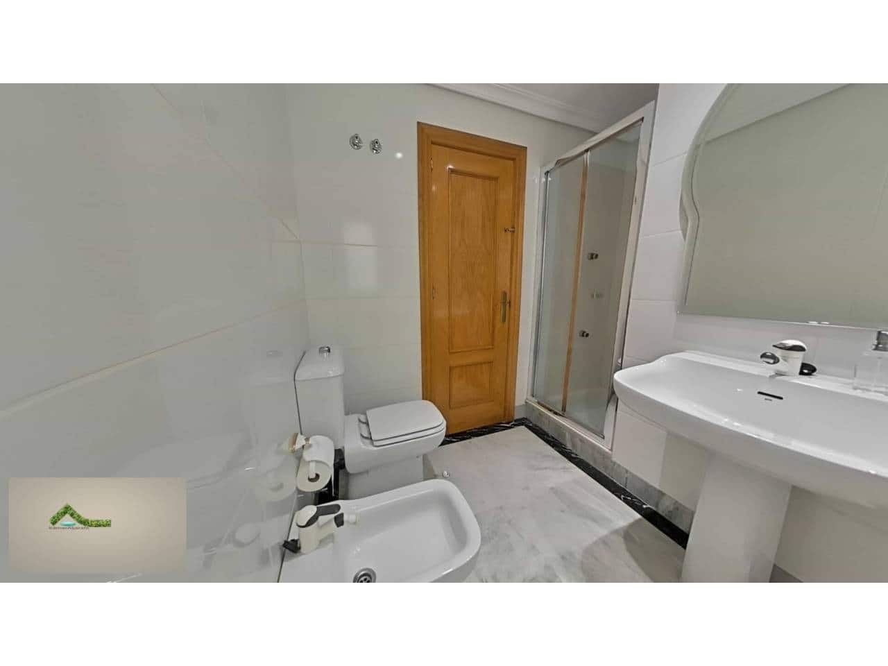 3 sypialnia Mieszkanie do wynajęcia w Marbella z basenem garażem - 2 400 € (Ref: 9421922)