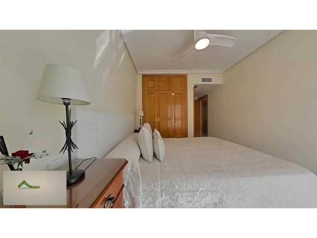 3 makuuhuone Asunto vuokrattavana paikassa Marbella mukana uima-altaan 
autotalli - 2 400 € (Ref: 9421922)