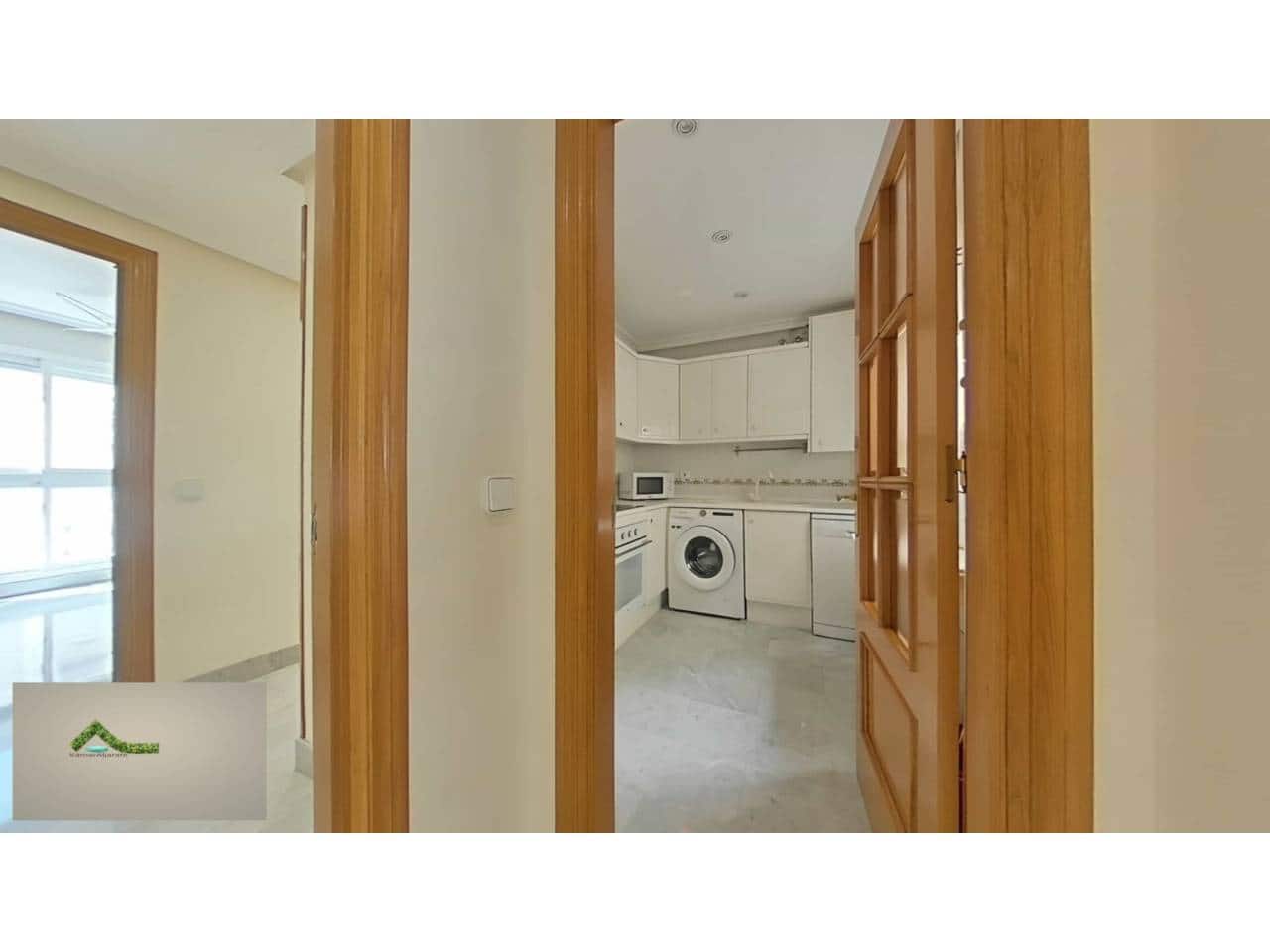 3 sypialnia Mieszkanie do wynajęcia w Marbella z basenem garażem - 2 400 € (Ref: 9421922)