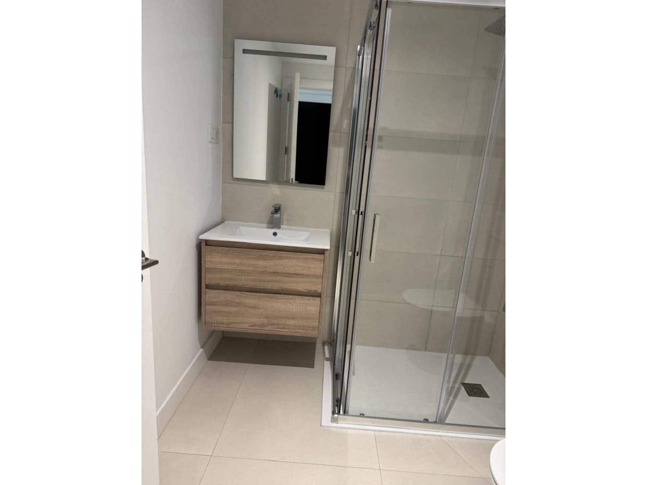 2 bedroom Flat for rent in Fuengirola with pool garage - € 2,500 (Ref: 9426917)