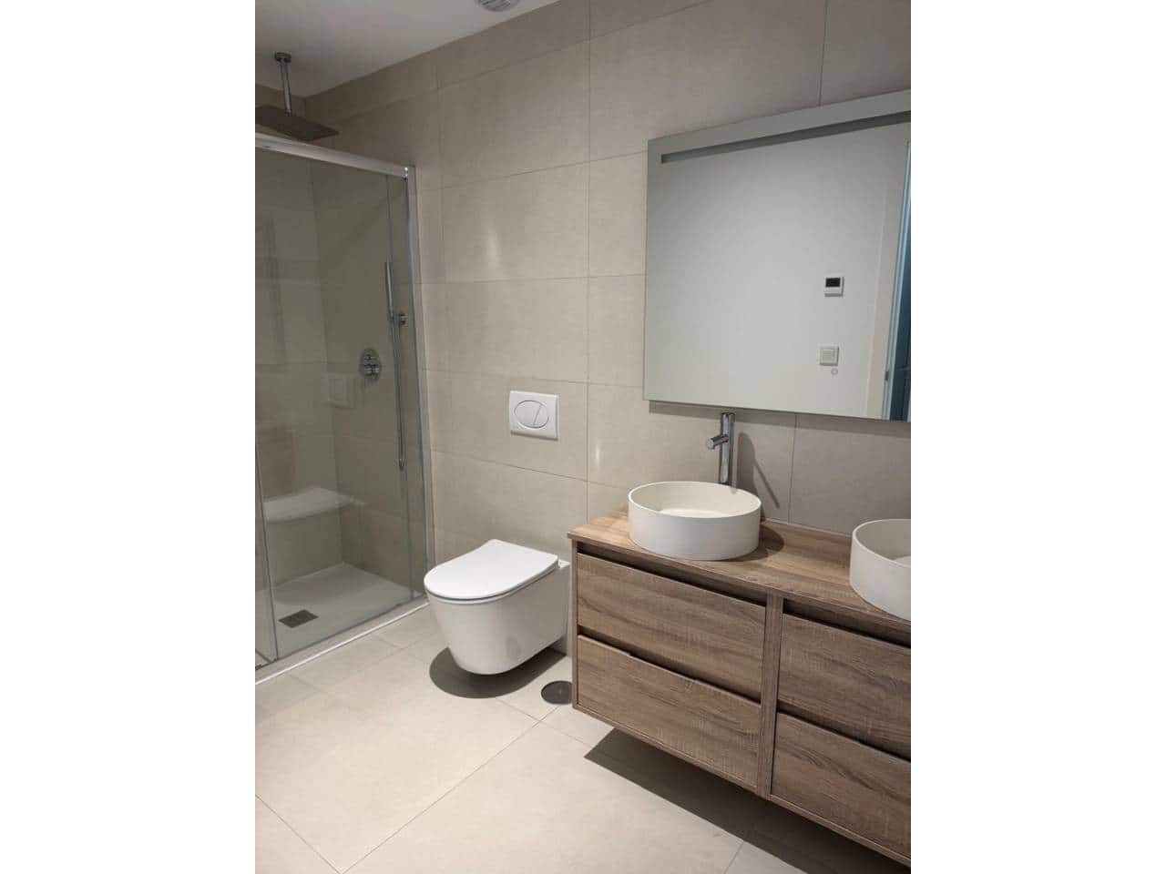 2 bedroom Flat for rent in Fuengirola with pool garage - € 2,500 (Ref: 9426917)