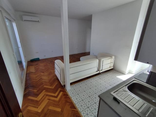 1 soveværelse Lejlighed til leje i Gelves - € 750 (Ref: 9429528)