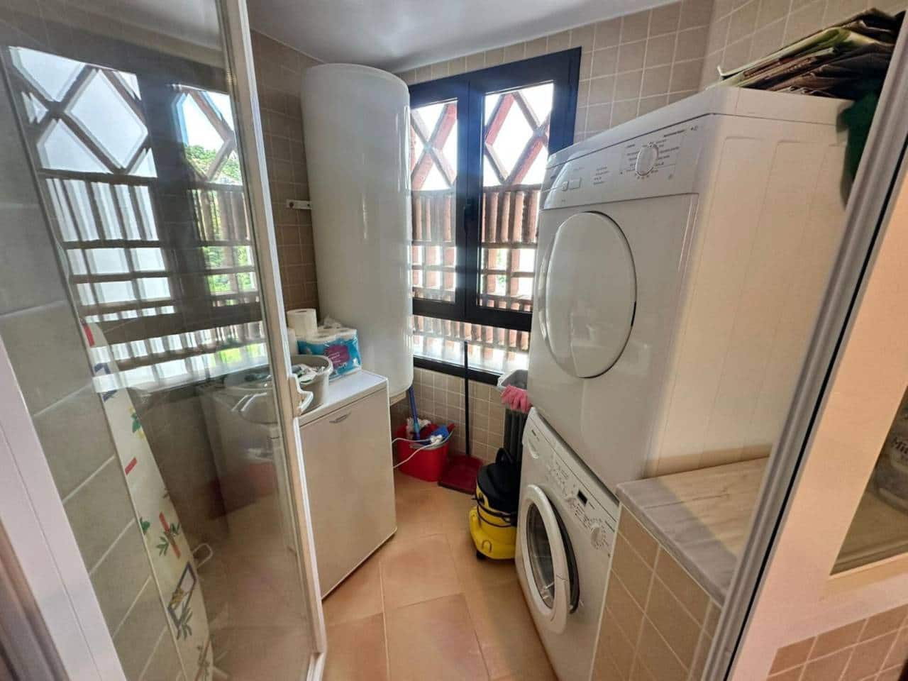 3 makuuhuone Asunto vuokrattavana paikassa Benahavis mukana uima-altaan 
autotalli - 1 800 € (Ref: 9432902)