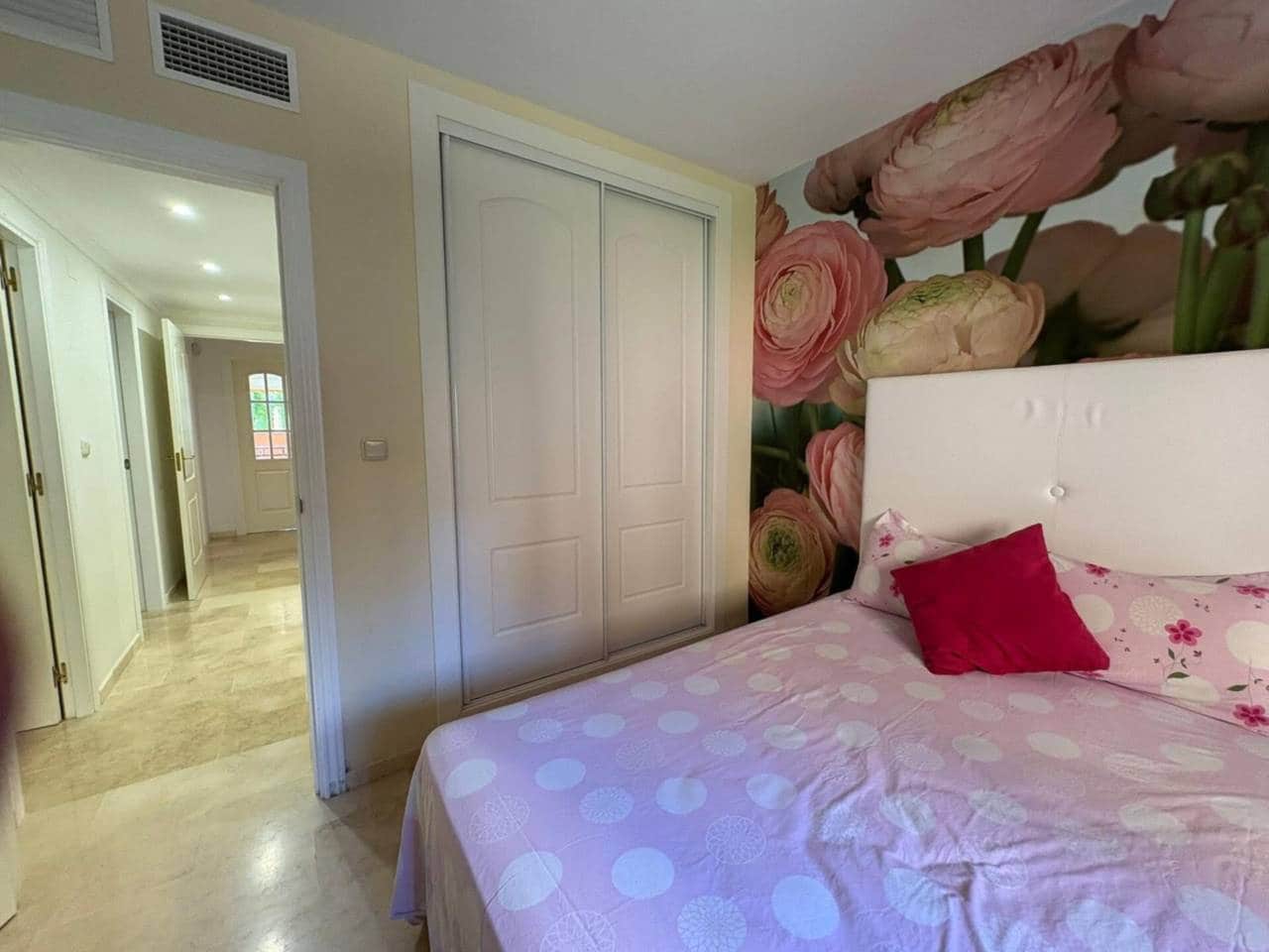 3 makuuhuone Asunto vuokrattavana paikassa Elviria mukana uima-altaan 
autotalli - 2 000 € (Ref: 9432903)