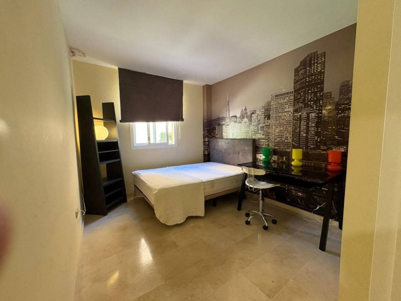 3 makuuhuone Asunto vuokrattavana paikassa Elviria mukana uima-altaan 
autotalli - 2 000 € (Ref: 9432903)