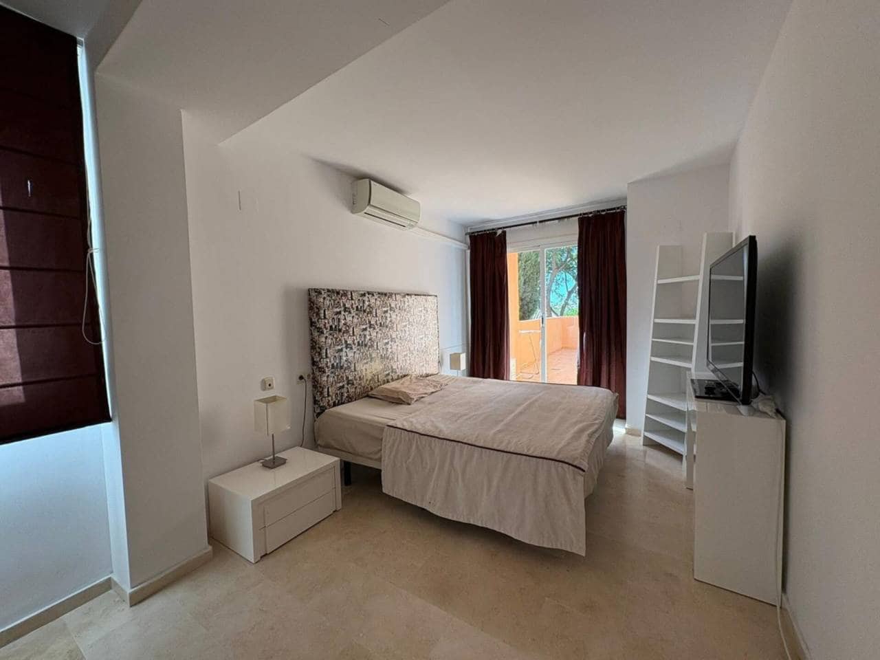 3 makuuhuone Asunto vuokrattavana paikassa Elviria mukana uima-altaan 
autotalli - 2 000 € (Ref: 9432903)