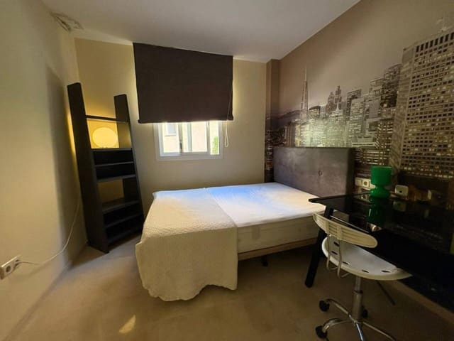 3 makuuhuone Asunto vuokrattavana paikassa Elviria, Marbella mukana uima-altaan 
autotalli - 2 000 € (Ref: 9432903)