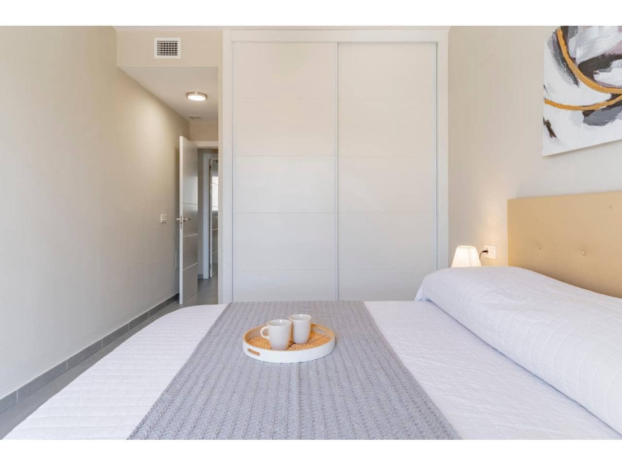 Piso de 4 habitaciones en Málaga ciudad en alquiler - 2.000 € (Ref: 9448854)