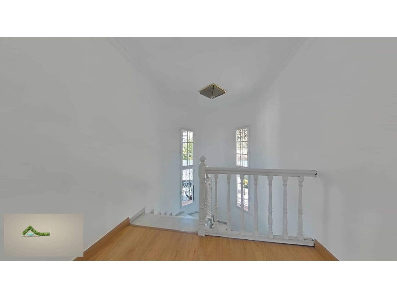 4 soveværelse Rækkehus til leje i Marbella med swimmingpool garage - € 4.500 (Ref: 9448855)