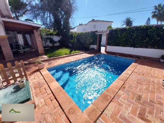 4 Zimmer Reihenhaus zu vermieten in Marbella mit Pool Garage - 4.500 € (Ref: 9448855)