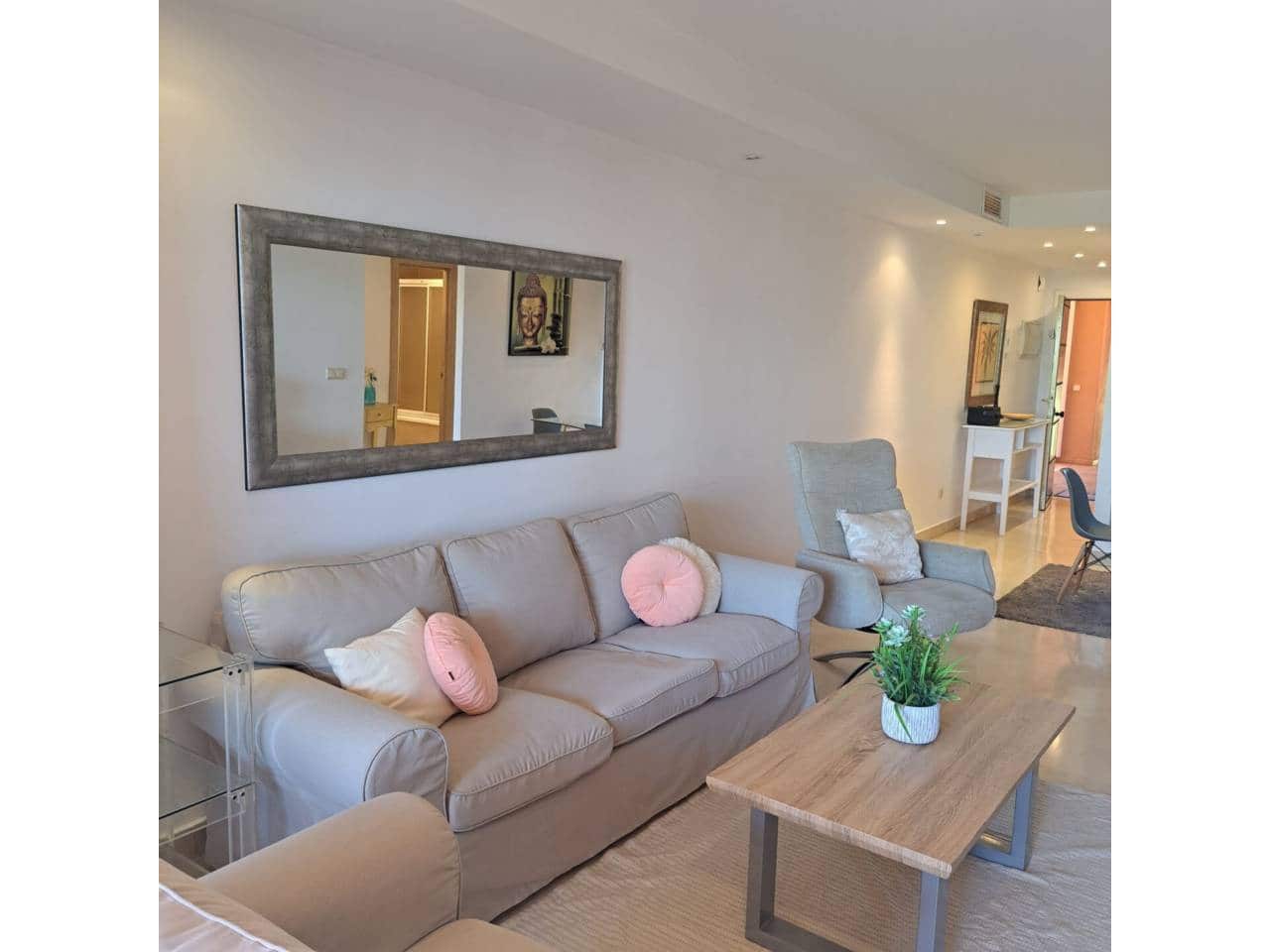 2 soveværelse Lejlighed til leje i Marbella med swimmingpool garage - € 2.300 (Ref: 9452514)