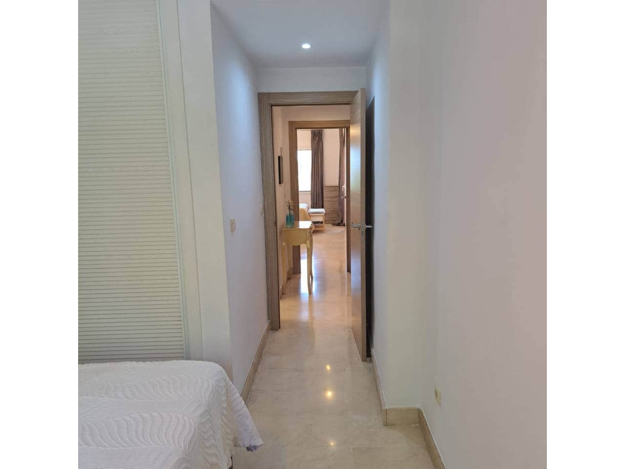 2 soveværelse Lejlighed til leje i Marbella med swimmingpool garage - € 2.300 (Ref: 9452514)