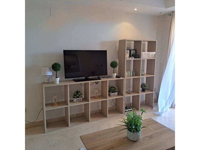 2 soveværelse Lejlighed til leje i Marbella med swimmingpool garage - € 2.300 (Ref: 9452514)