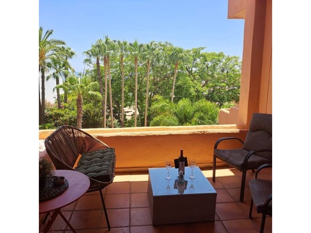 2 soveværelse Lejlighed til leje i Marbella med swimmingpool garage - € 2.300 (Ref: 9452514)