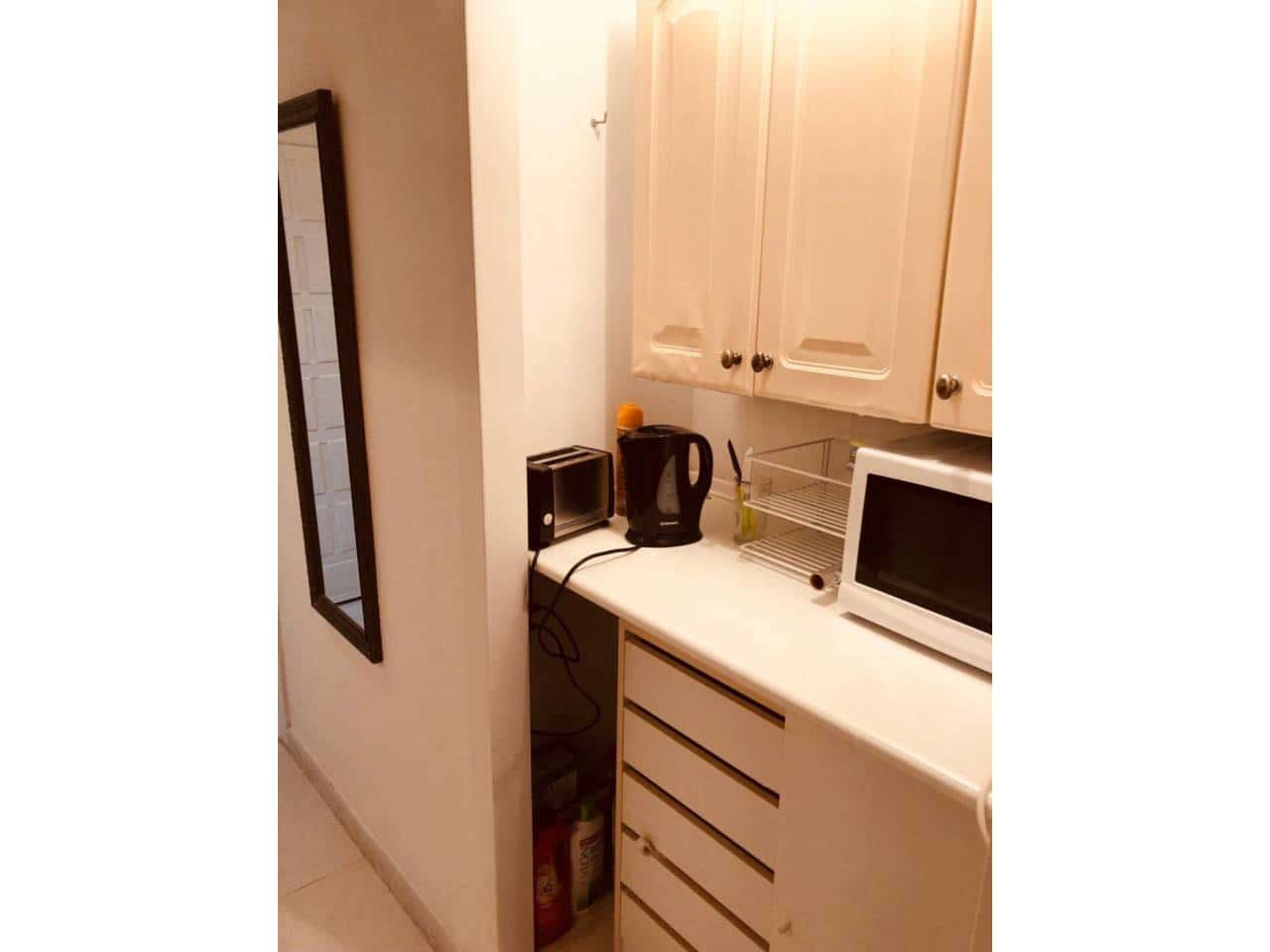 Studio de 1 chambre à louer à Elviria avec piscine garage - 950 € (Ref: 9465242)