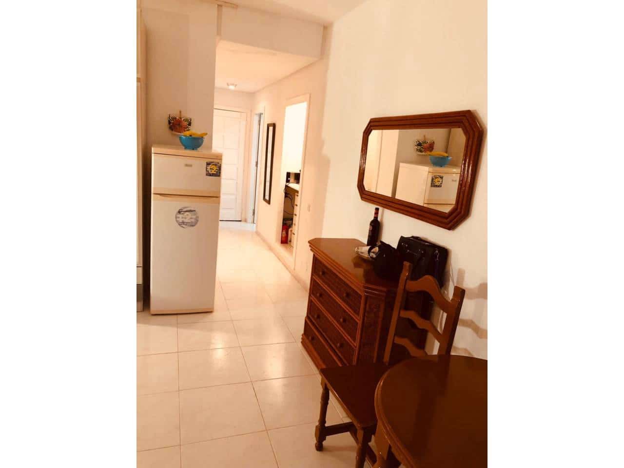 Studio de 1 chambre à louer à Elviria avec piscine garage - 950 € (Ref: 9465242)