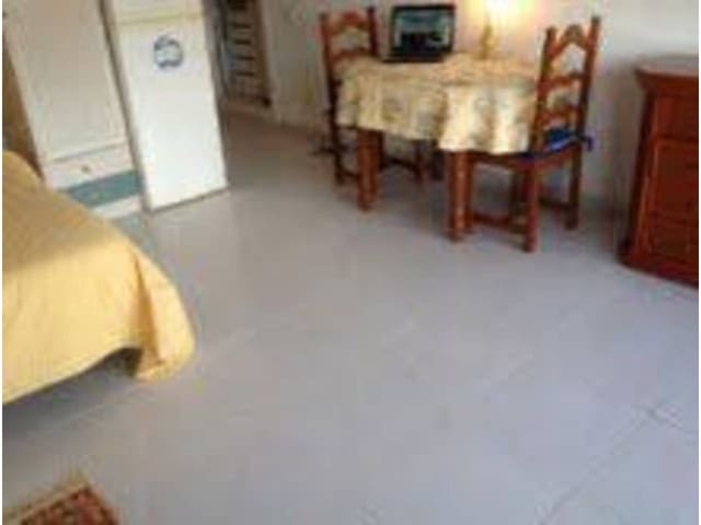 1 soveværelse Studio til leje i Elviria, Marbella - € 950 (Ref: 9465242)