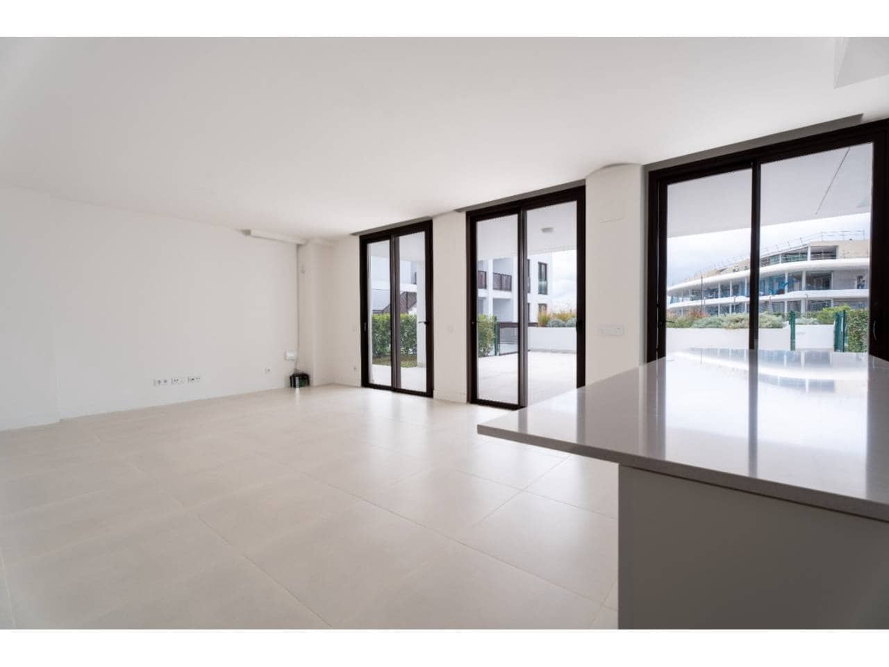 3 sypialnia Mieszkanie do wynajęcia w Fuengirola z basenem garażem - 3 000 € (Ref: 9467957)