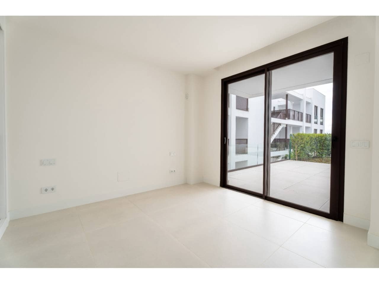 3 sypialnia Mieszkanie do wynajęcia w Fuengirola z basenem garażem - 3 000 € (Ref: 9467957)