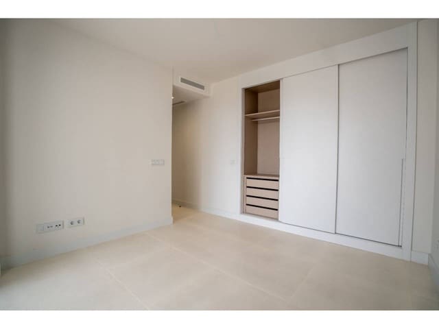 3 sypialnia Mieszkanie do wynajęcia w Fuengirola z basenem garażem - 3 000 € (Ref: 9467957)