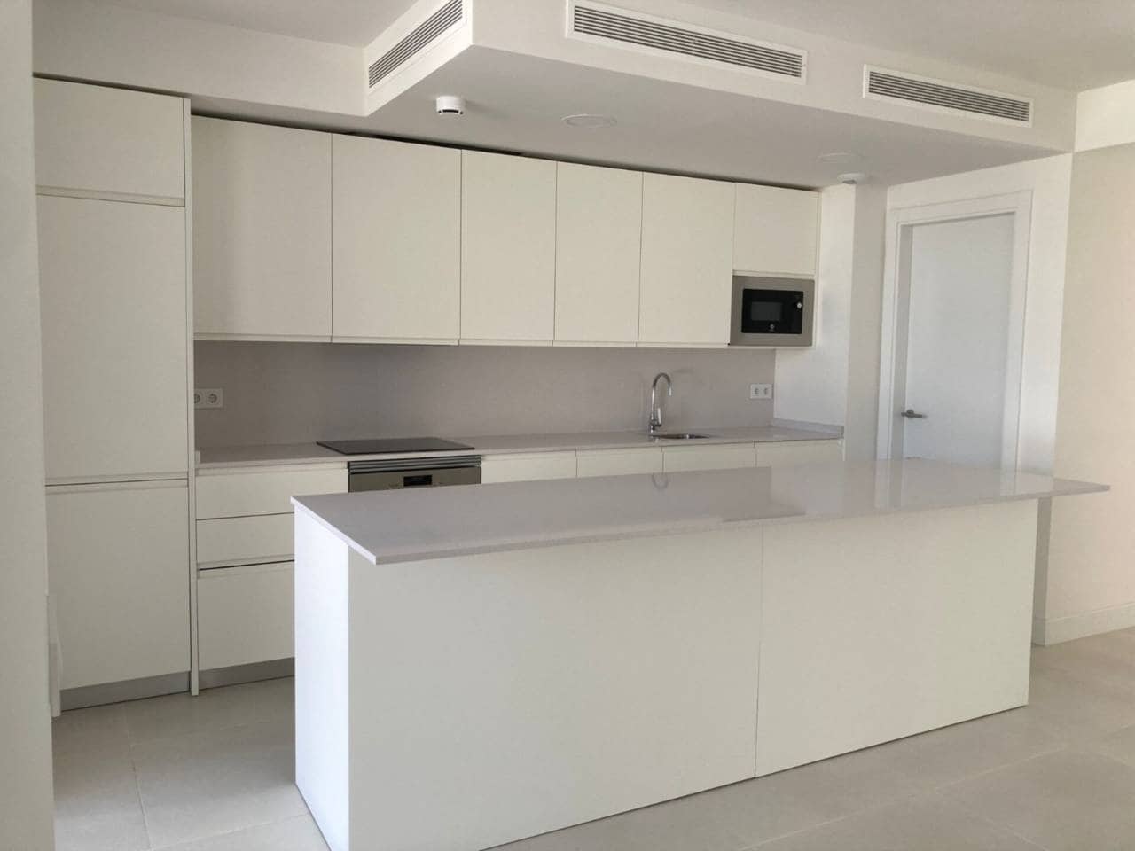 3 sypialnia Mieszkanie do wynajęcia w Fuengirola z basenem garażem - 3 000 € (Ref: 9467957)