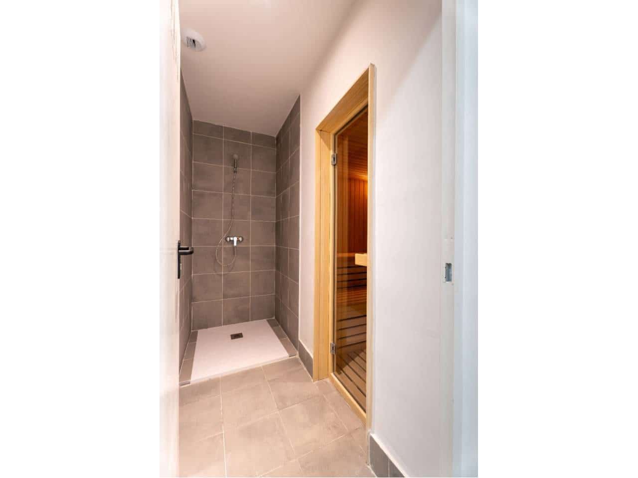 3 sypialnia Mieszkanie do wynajęcia w Fuengirola z basenem garażem - 3 000 € (Ref: 9467957)