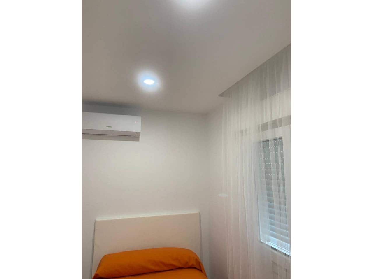 Piso de 2 habitaciones en Málaga ciudad en alquiler - 1.250 € (Ref: 9473683)