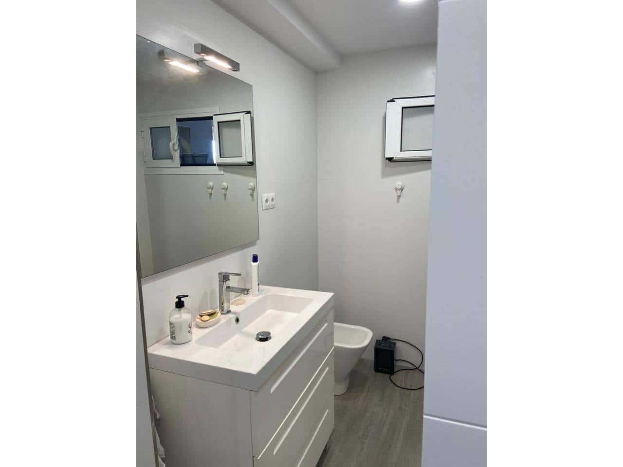 Piso de 2 habitaciones en Málaga ciudad en alquiler - 1.250 € (Ref: 9473683)