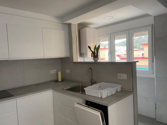 Piso de 2 habitaciones en Málaga ciudad en alquiler - 1.250 € (Ref: 9473683)