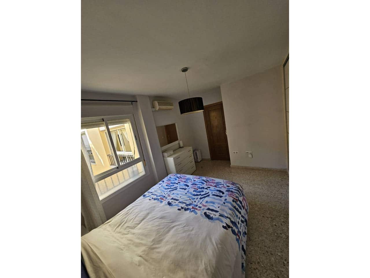 Piso de 2 habitaciones en Málaga ciudad en alquiler - 1.300 € (Ref: 9473684)