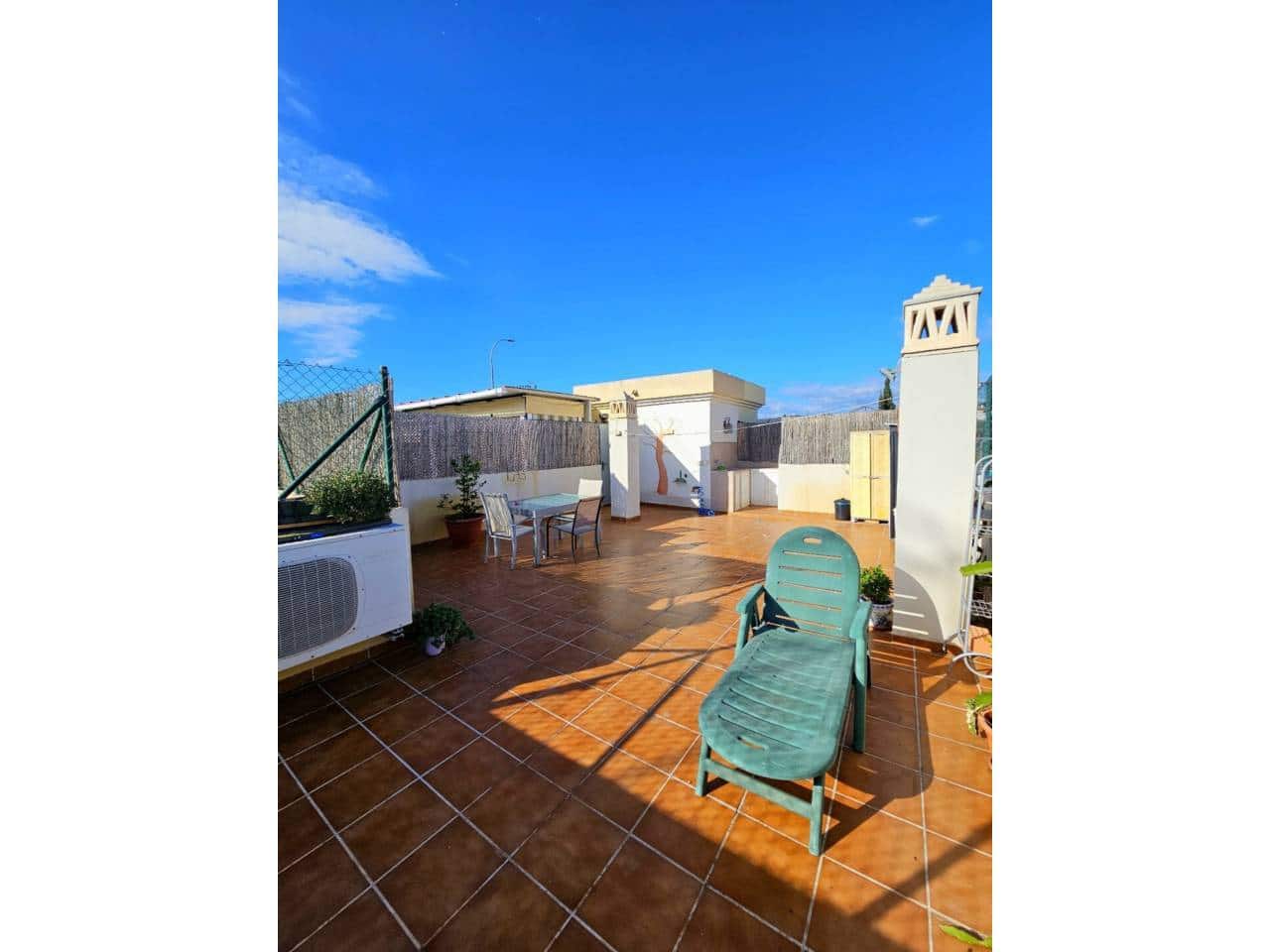 Piso de 2 habitaciones en Málaga ciudad en alquiler - 1.300 € (Ref: 9473684)