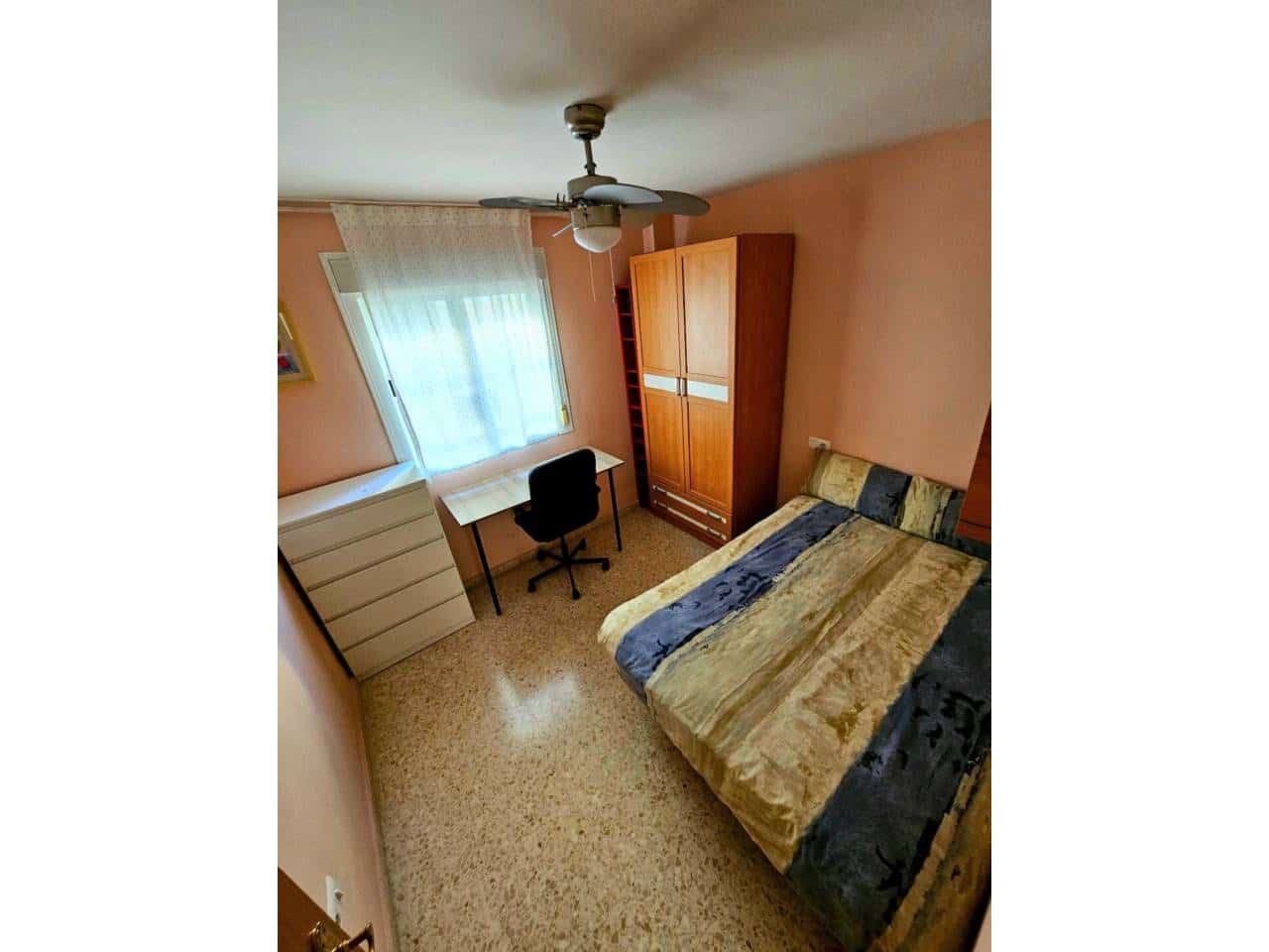 Piso de 2 habitaciones en Málaga ciudad en alquiler - 1.300 € (Ref: 9473684)