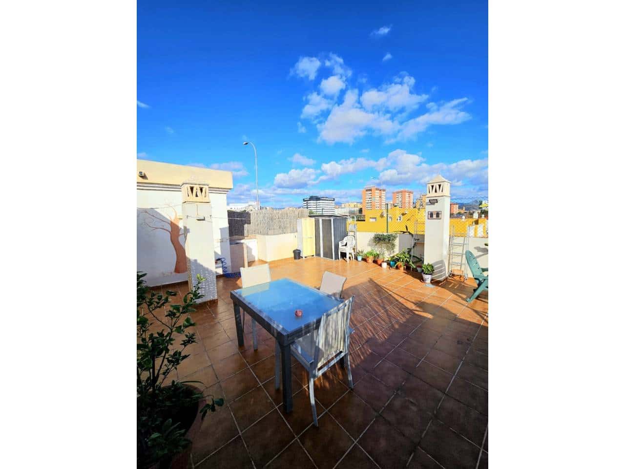 Piso de 2 habitaciones en Málaga ciudad en alquiler - 1.300 € (Ref: 9473684)