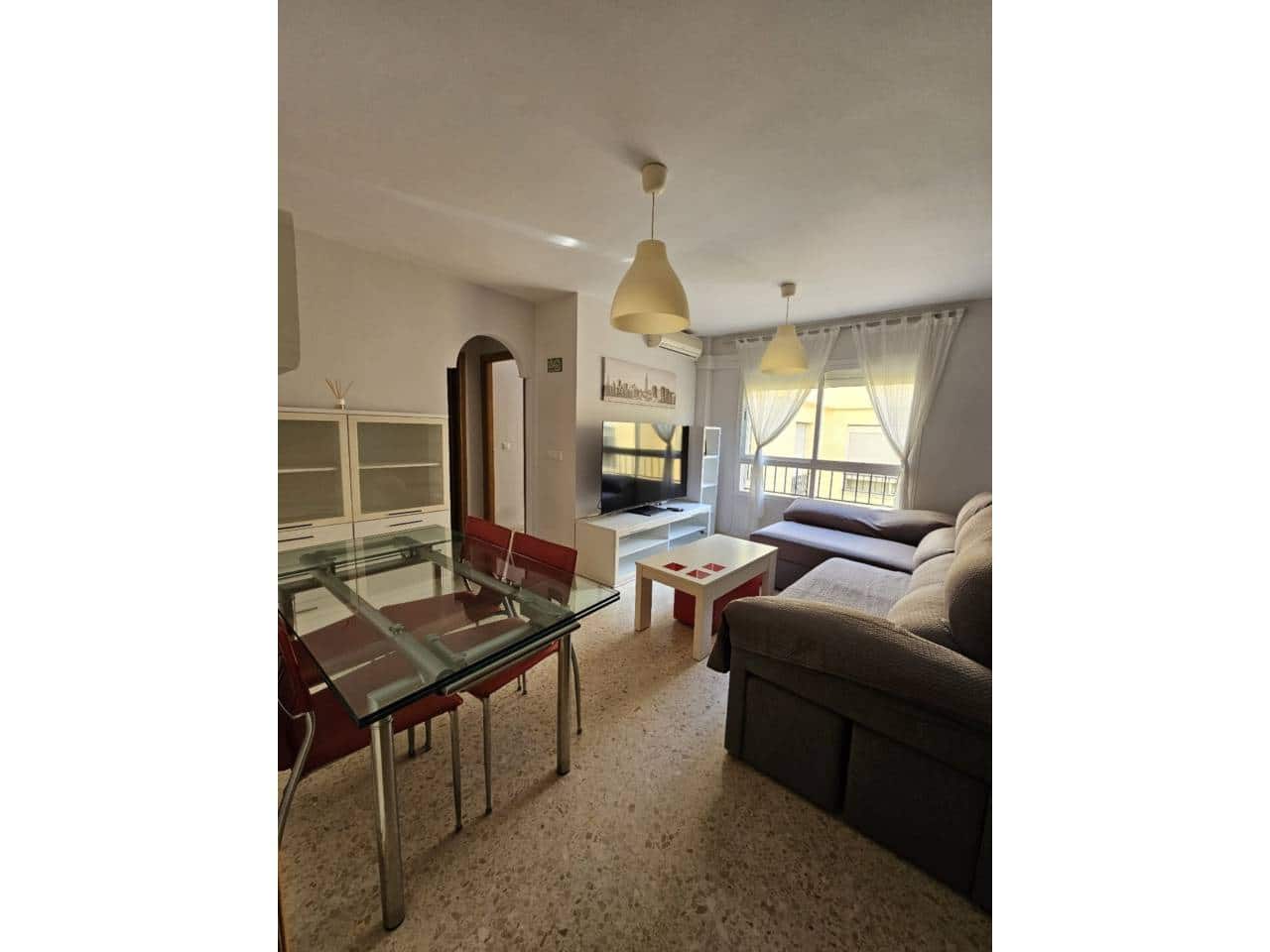 Piso de 2 habitaciones en Málaga ciudad en alquiler - 1.300 € (Ref: 9473684)