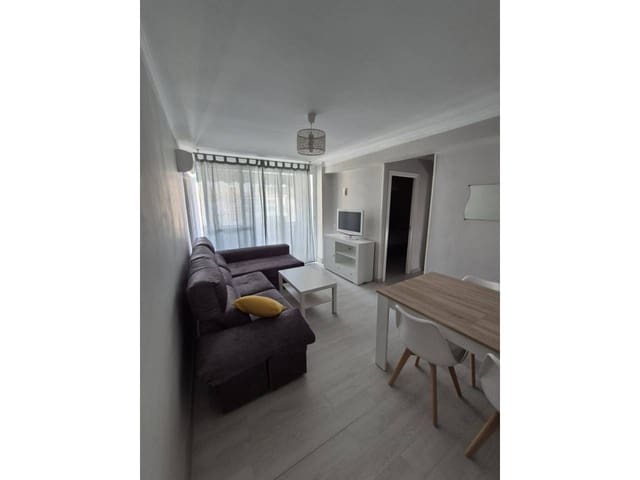 3 quarto Apartamento para arrendar em Málaga cidade - 1 300 € (Ref: 9473685)