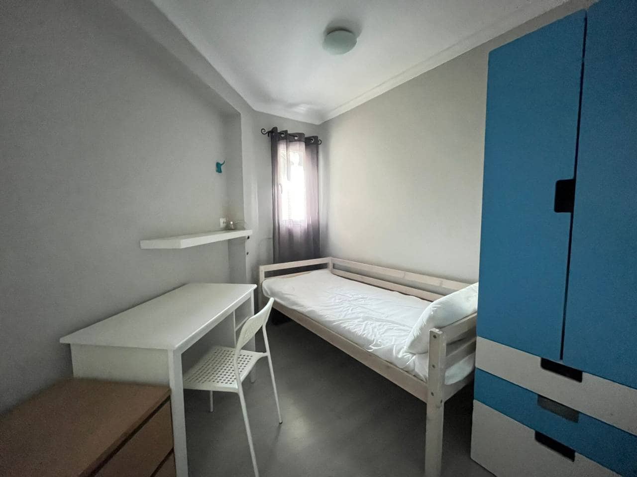 3 sovrum Lägenhet att hyra i Malaga stad - 1 300 € (Ref: 9473685)